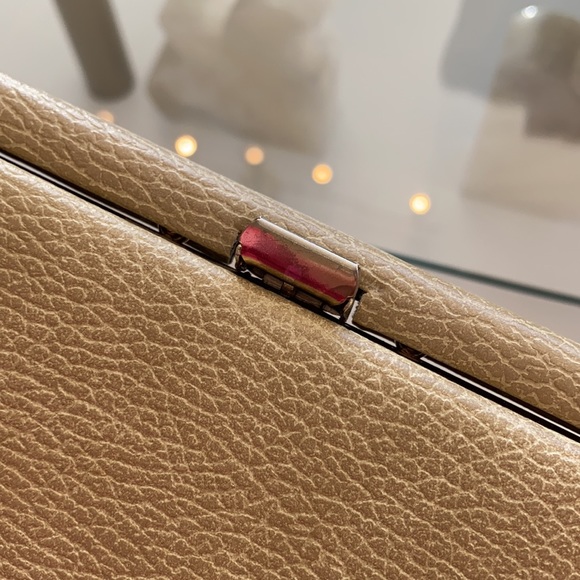 Vintage Clutch - Picture 2 of 5